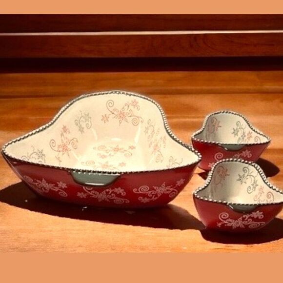Temptations by Tara SNOWFLAKE FLORAL LACE One 2 Qt. Bell Bowl & Two 8 Oz. Dishes - Picture 1 of 13